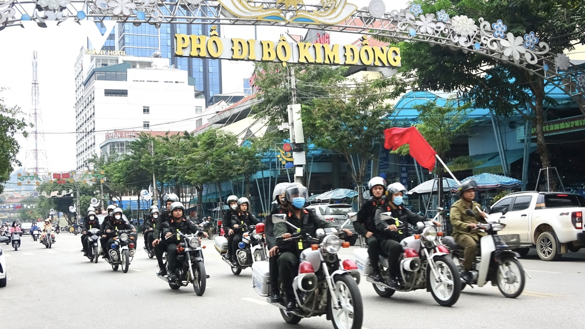 bac kan, cao bang dong loat ra quan cao diem dam bao antt dip tet nguyen dan hinh anh 4