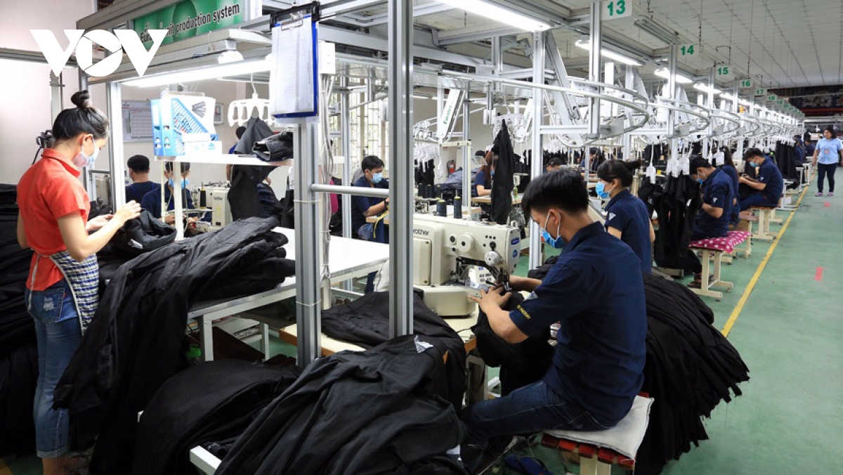 Doanh nghiệp sản xuất gặp khó khăn chồng chất