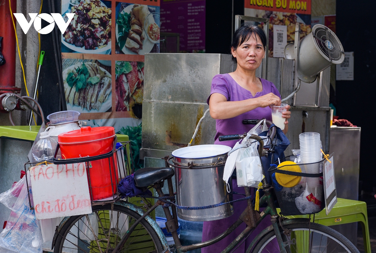 ha noi nang choi chang nhu mua he giua mua Dong hinh anh 6