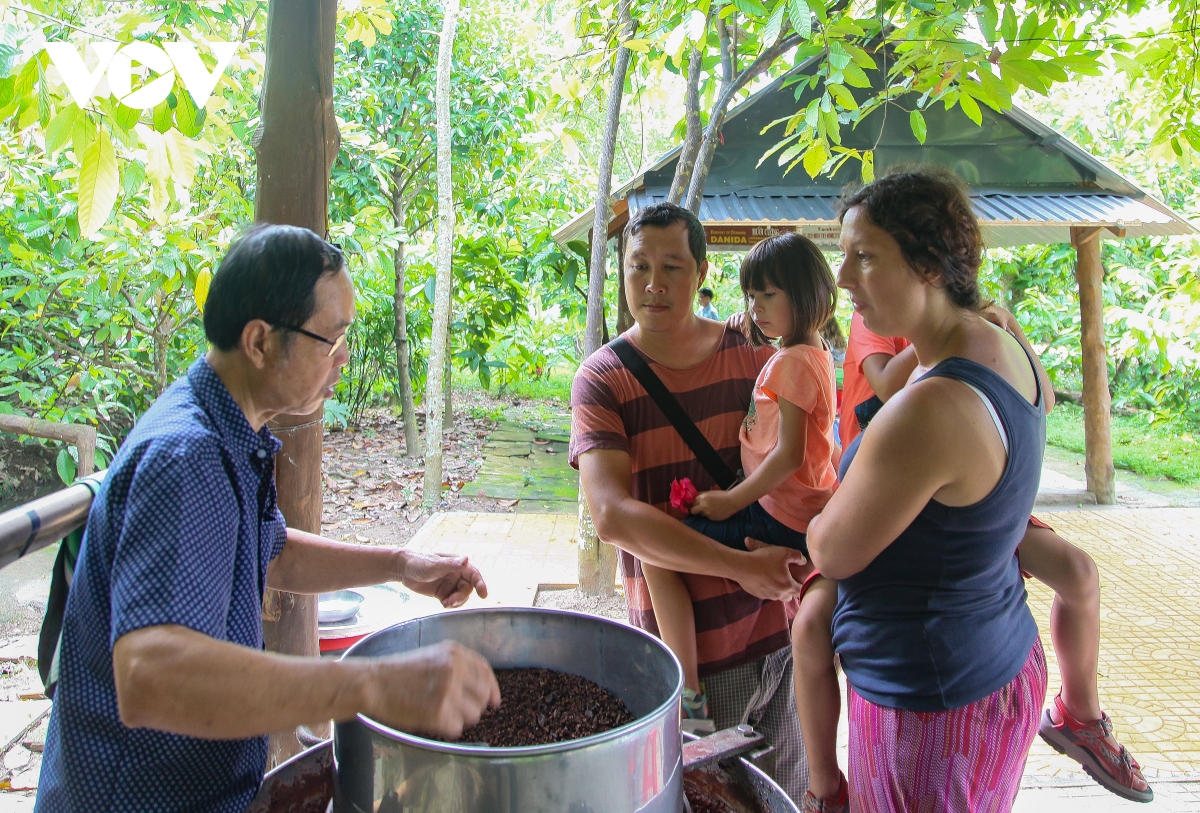 tour miet vuon, song nuoc hut khach den can tho hinh anh 2