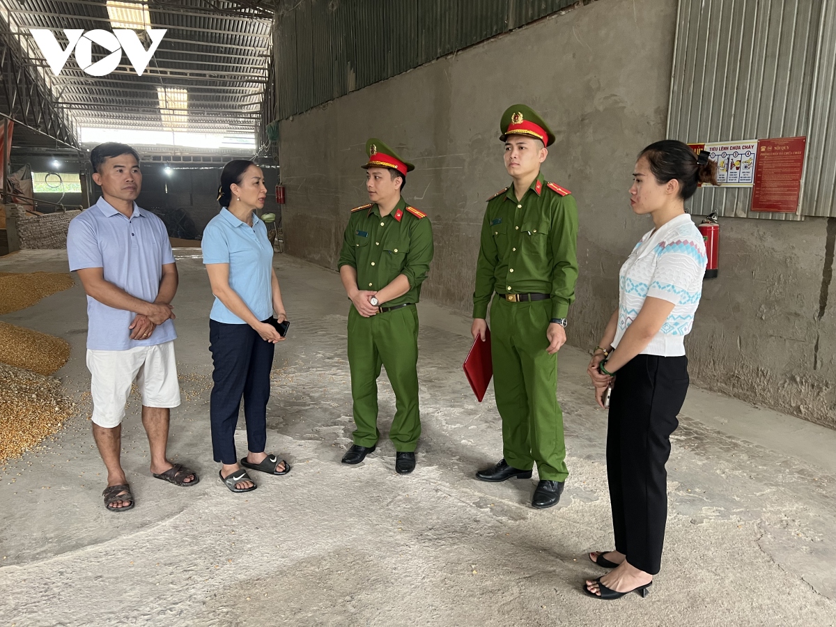 lua dao thu mua nong san, chiem doat hang tram trieu dong hinh anh 2