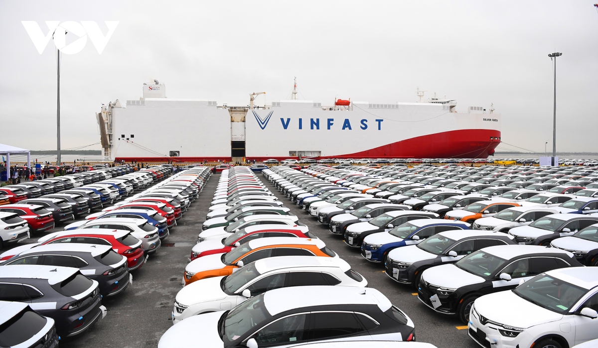 Hình ảnh gần 1000 xe điện VinFast VF8 xuất khẩu sang Mỹ