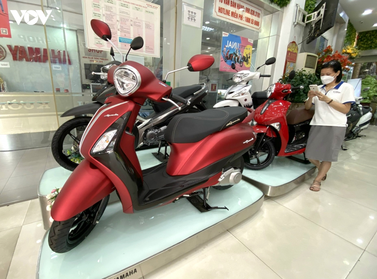 nguoi viet nam mua gan 7.500 xe may moi ngay hinh anh 2