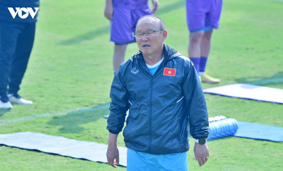 Dt viet nam doi nang tap luyen, quyet tam danh bai Dt malaysia hinh anh 10