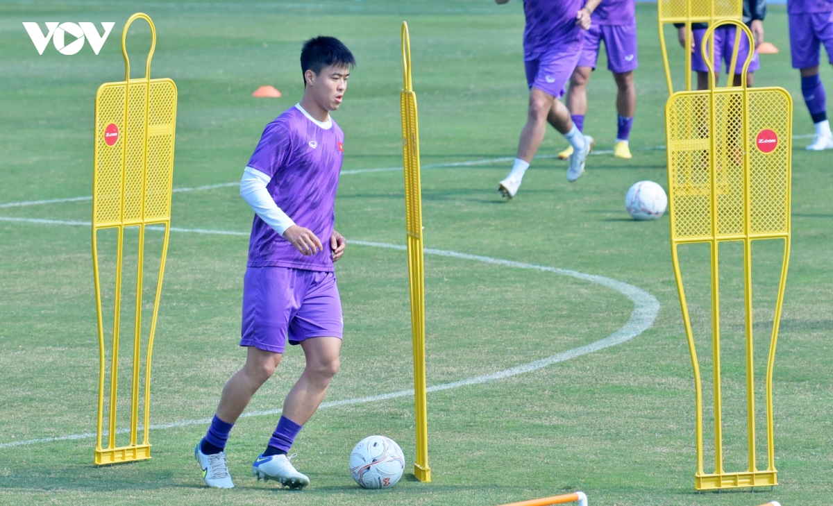 Dt viet nam doi nang tap luyen, quyet tam danh bai Dt malaysia hinh anh 14