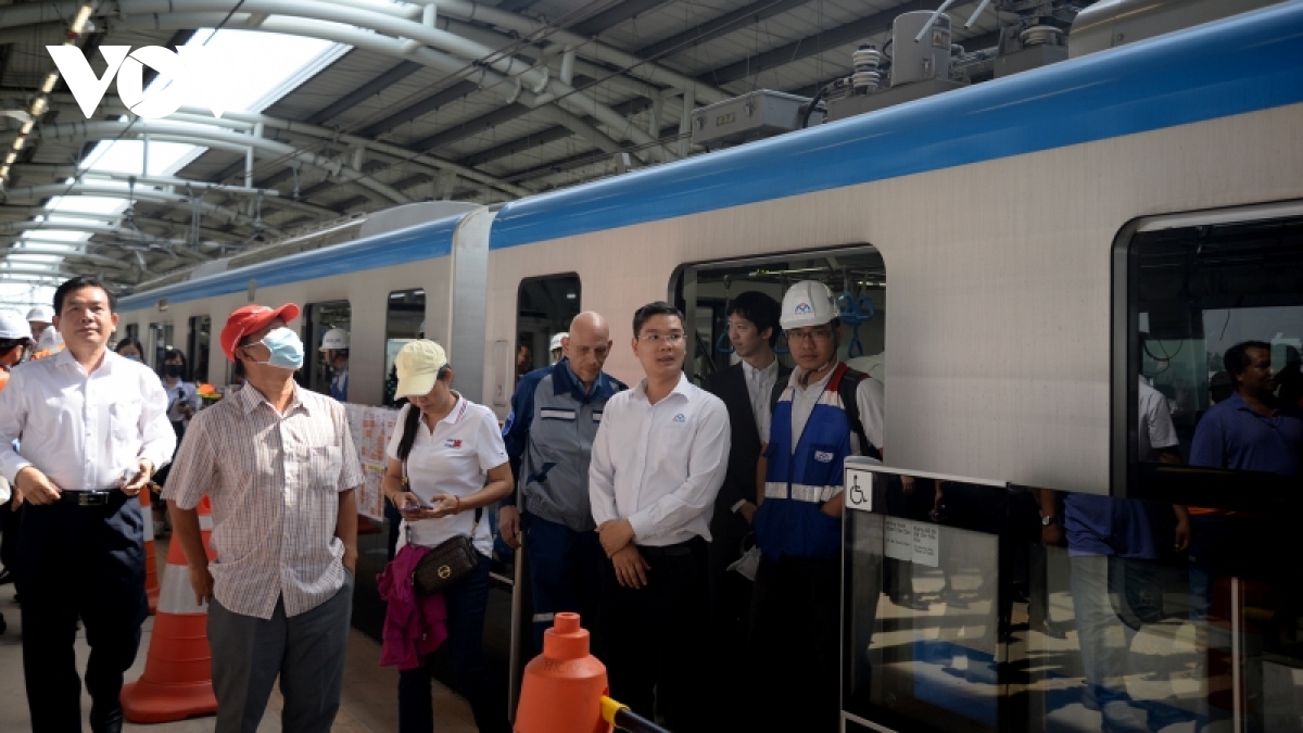 can canh doan tau metro 1 o tp.hcm chay thu nghiem hinh anh 21