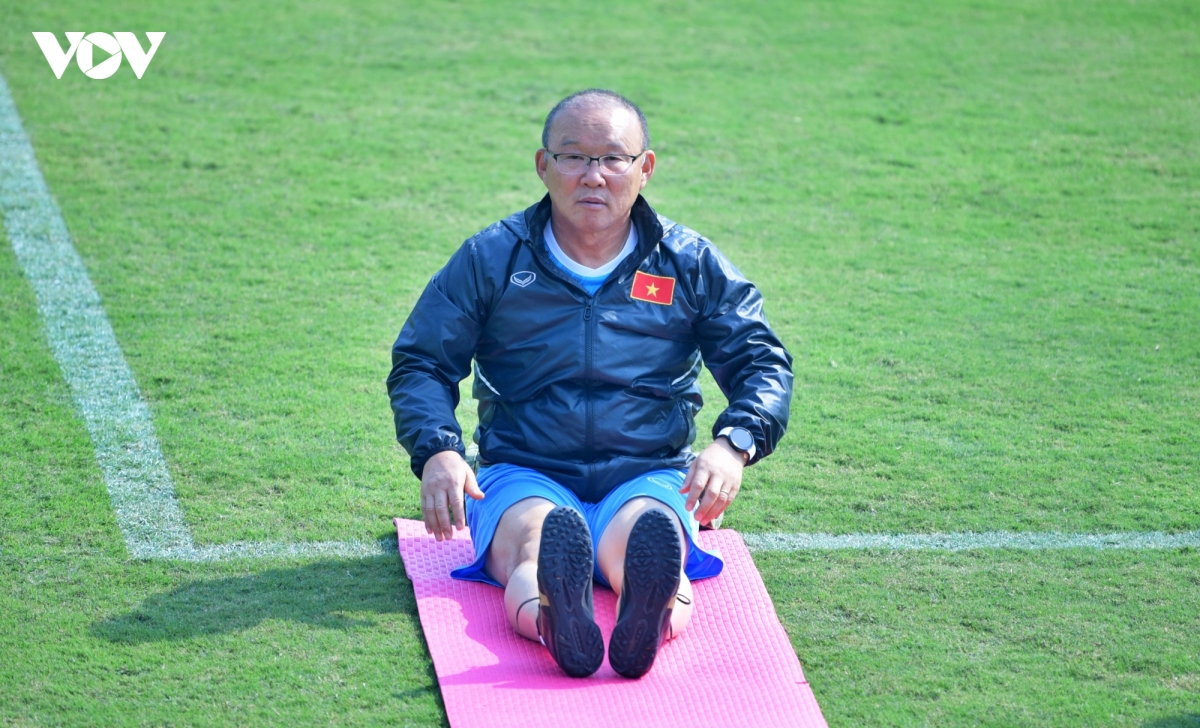 Dt viet nam doi nang tap luyen, quyet tam danh bai Dt malaysia hinh anh 3