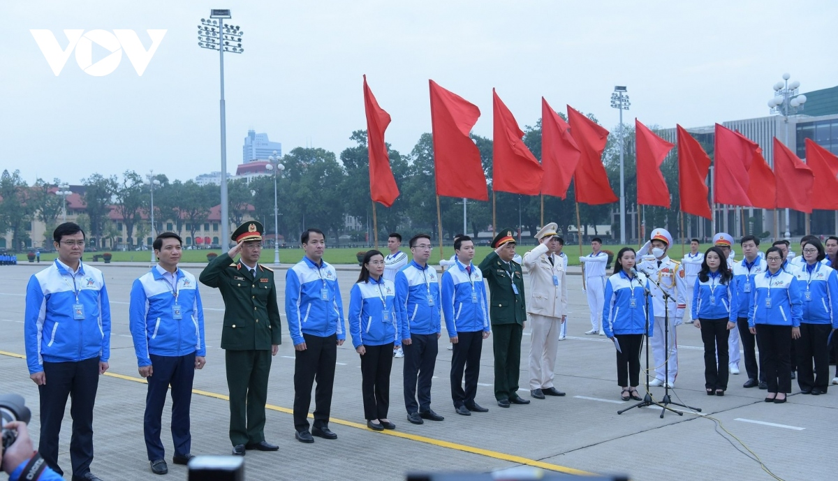 980 dai bieu vao lang vieng bac truoc gio khai mac Dai hoi Doan toan quoc hinh anh 6