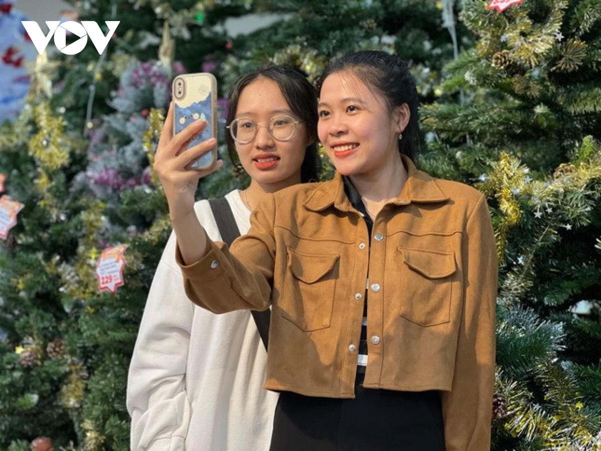 thị trường noel tại Đà nẵng bắt đầu sôi động hình ảnh 2 thi truong noel tai Da nang bat dau soi dong hinh anh 2