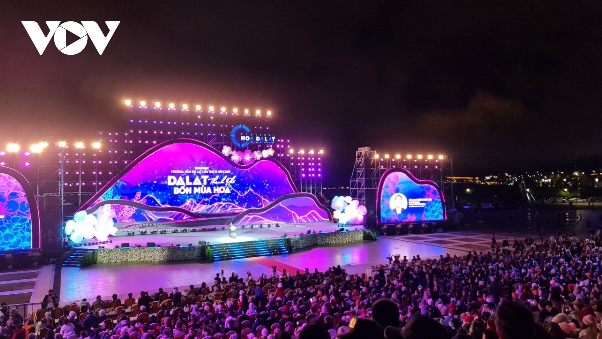 festival hoa Đà lạt thu hút hơn 1,8 triệu lượt khách đến tham quan hình ảnh 9 festival hoa Da lat thu hut hon 1,8 trieu luot khach den tham quan hinh anh 9
