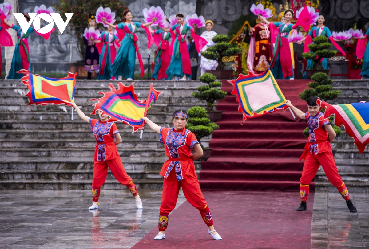 dang huong ky niem tai tuong dai quang trung, hue hinh anh 7