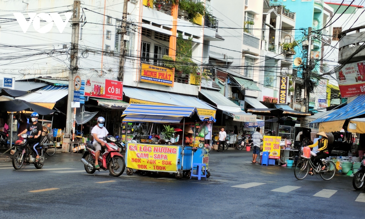 long duong, via he nhieu tuyen duong tai tp long xuyen bien thanh cho hinh anh 1