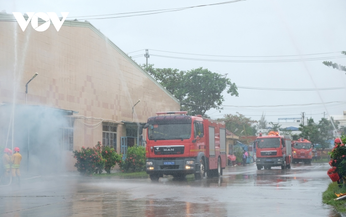 750 nguoi tham gia dien tap phong chay chua chay tai khu cong nghiep hinh anh 7