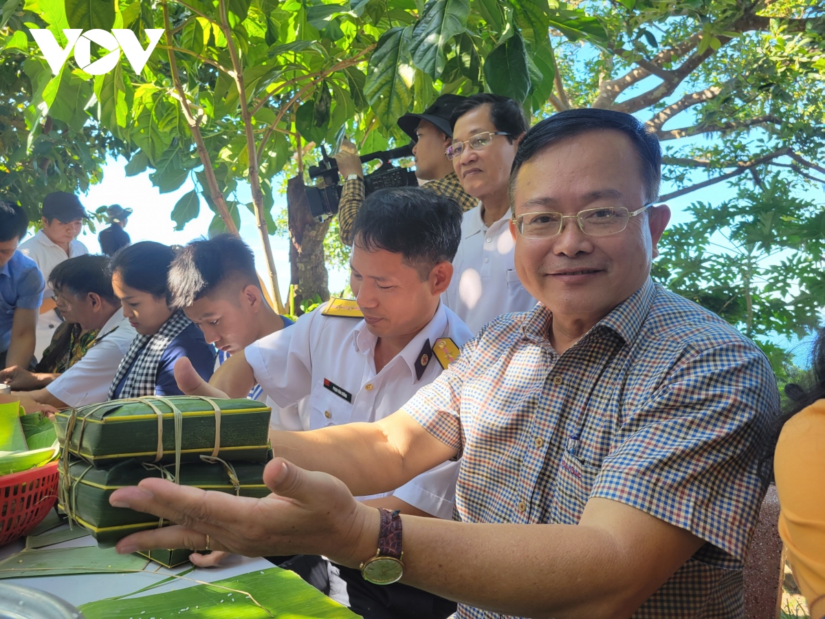 Don tet som voi can bo, chien si tram radar 600 tren dao nam du hinh anh 7