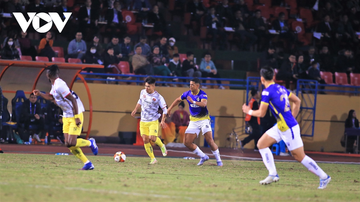 ngoai binh moi cua ha noi fc the hien ra sao trong ngay ra mat hinh anh 2