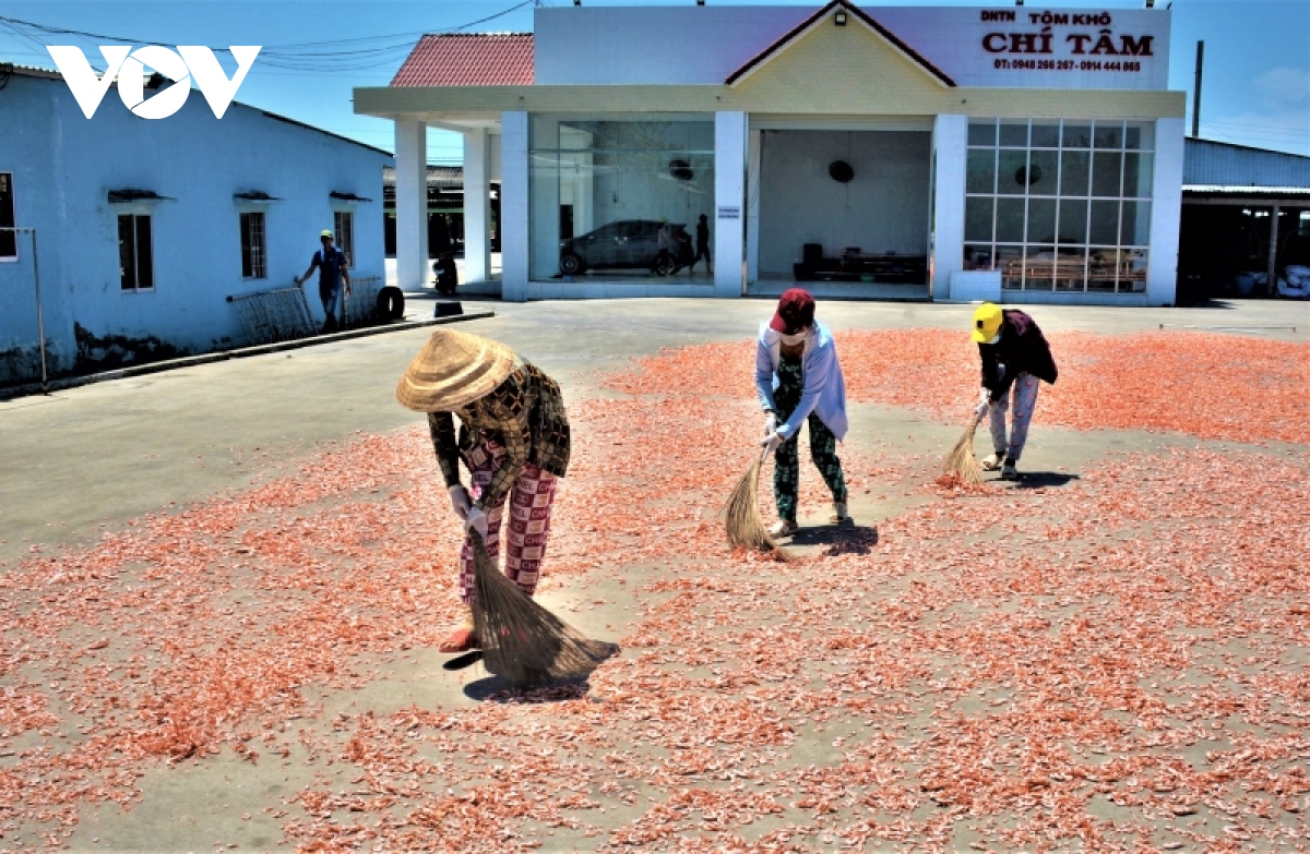 Dac san tom kho ca mau hut hang dip tet hinh anh 10