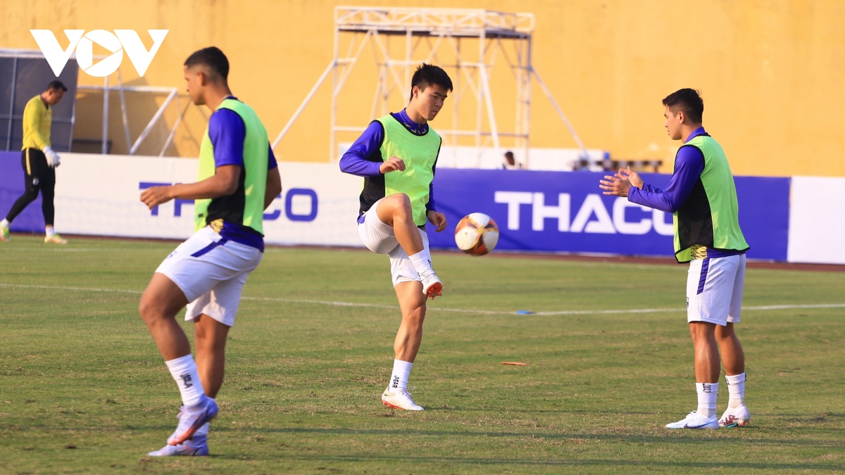 trUc tiEp ha noi fc 0-0 hai phong tran dau bat dau hinh anh 2