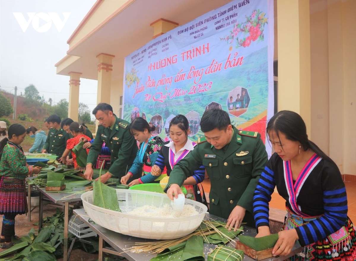 Tết của những người lính quân hàm xanh nơi biên giới