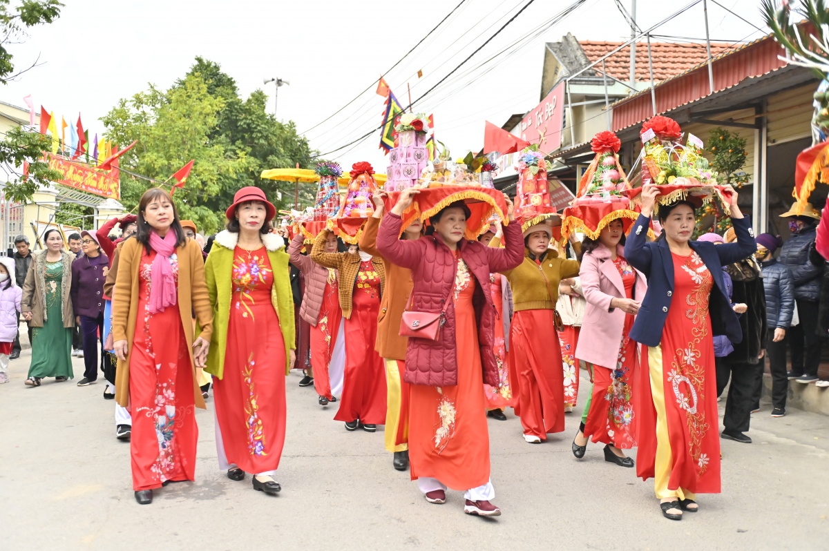 Về Quảng Yên xem lễ "rước người" độc đáo