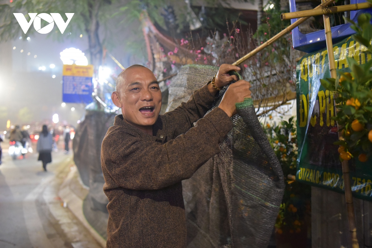 nguoi buon dao, quat vat vuong qua dem muu sinh nhung ngay can tet hinh anh 14