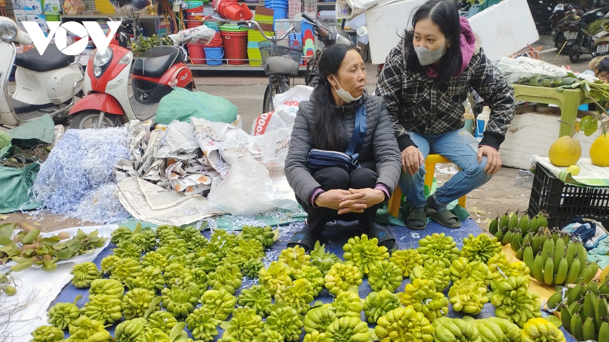 dao quanh cho sang 30 tet o ha noi hinh anh 5