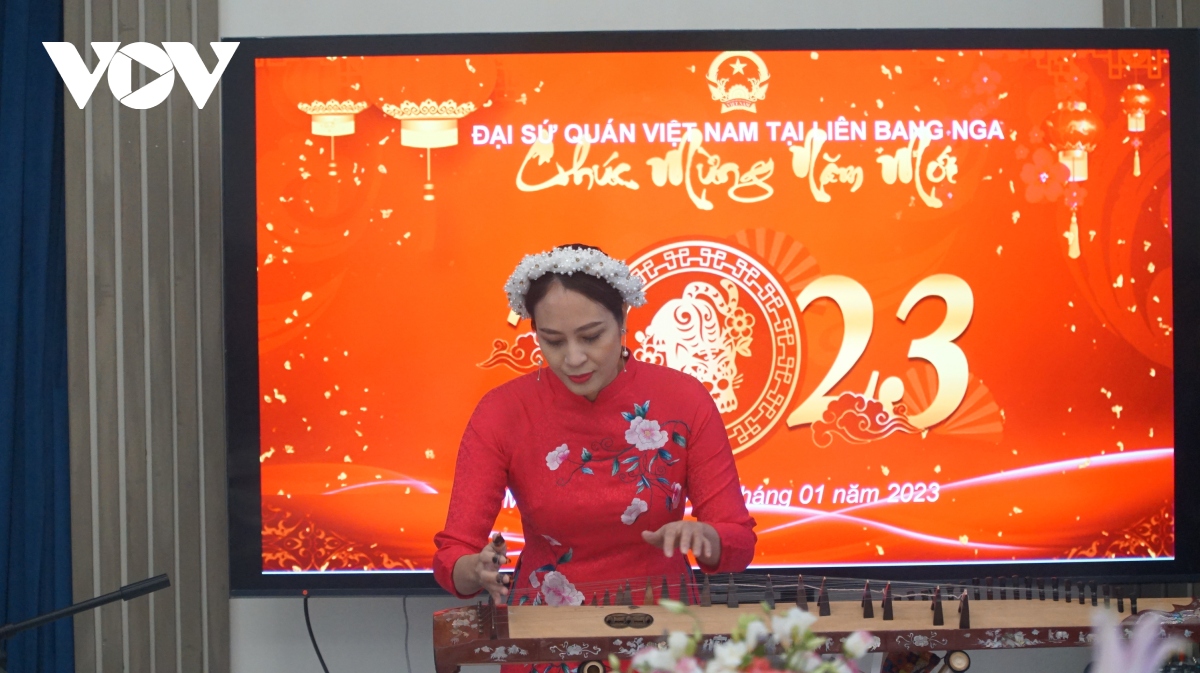 Dai su quan lao tai nga chuc tet co truyen viet nam hinh anh 3