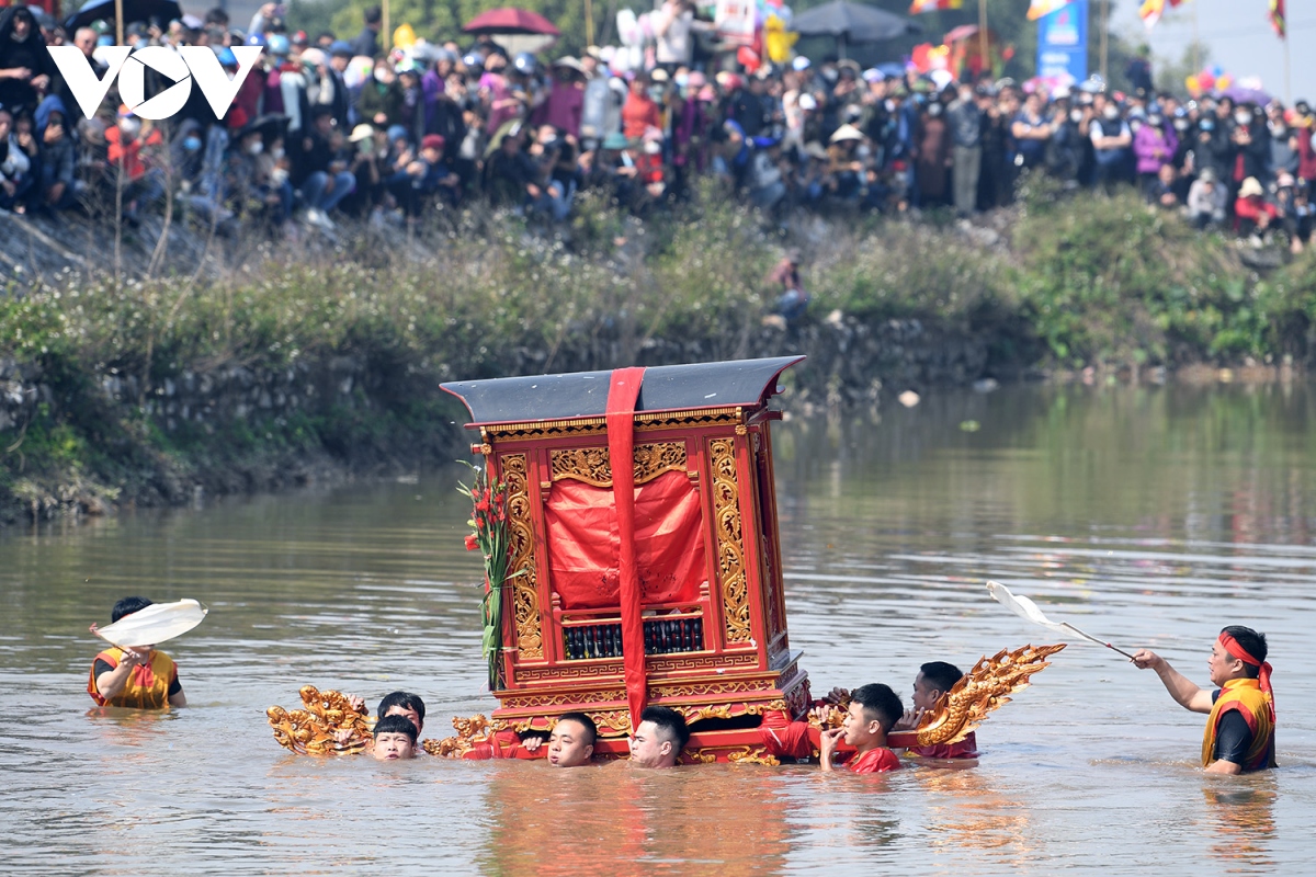 trai trang dam minh ruoc kieu duoi nuoc hang gio tai thai binh hinh anh 7