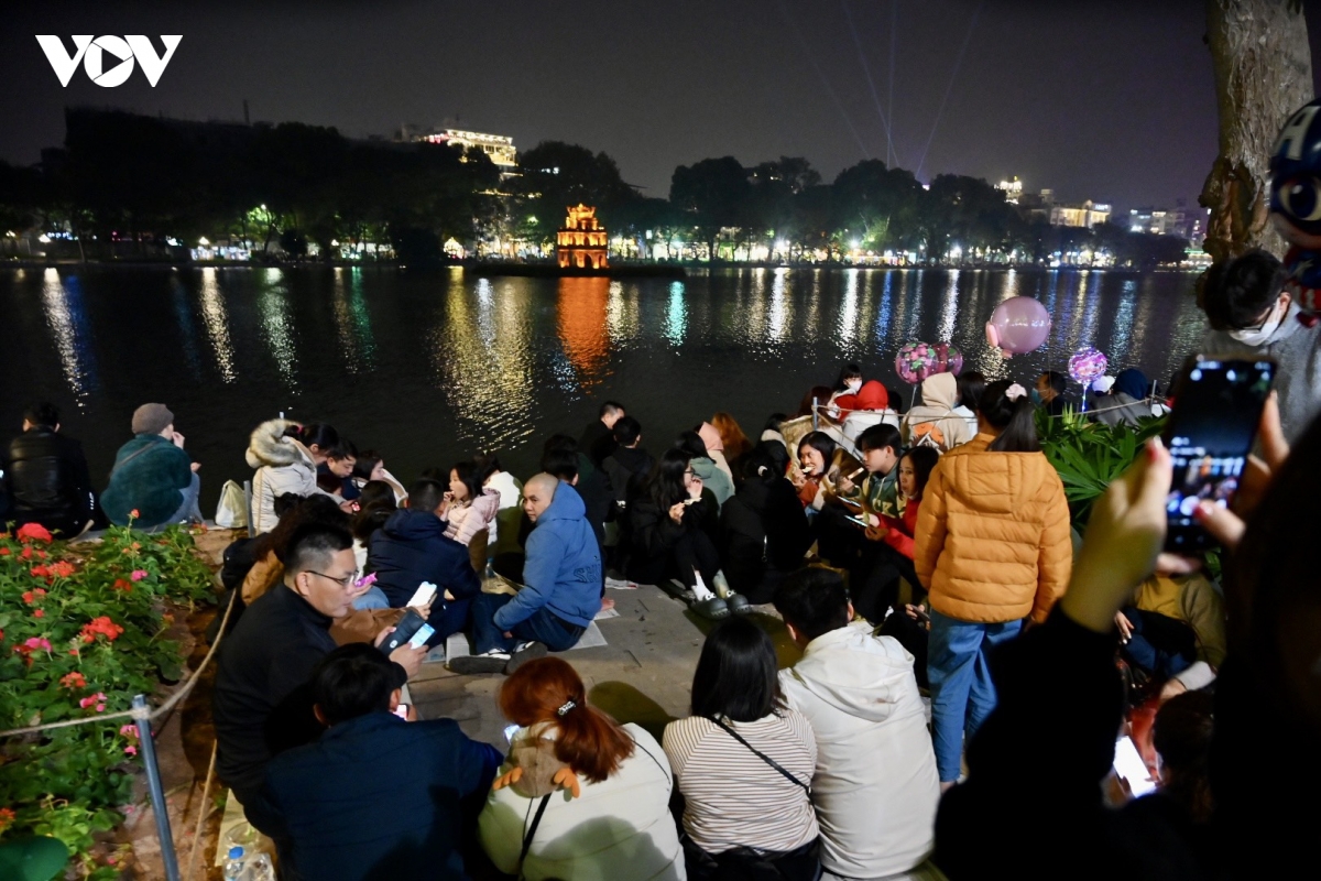 ca nuoc han hoan don nam moi quy mao 2023 xuan viet bung tri viet hinh anh 127