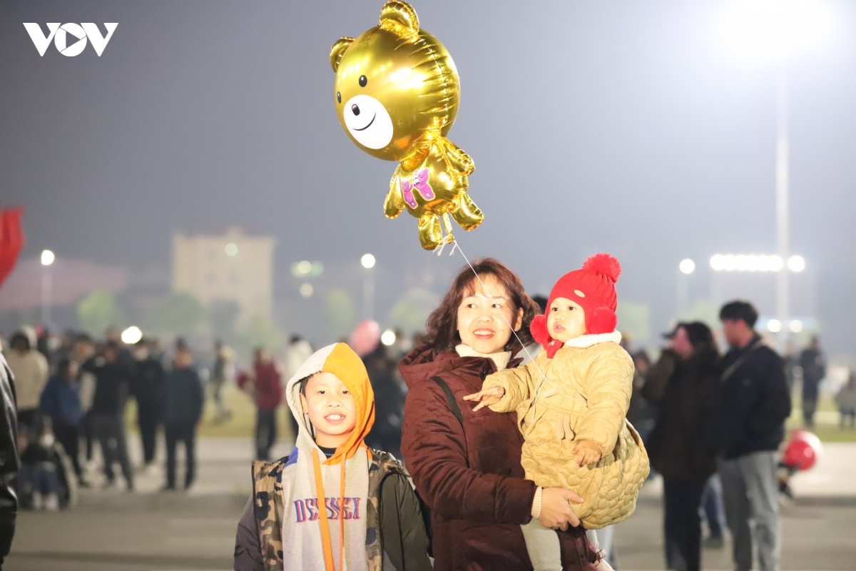 ca nuoc han hoan don nam moi quy mao 2023 xuan viet bung tri viet hinh anh 153