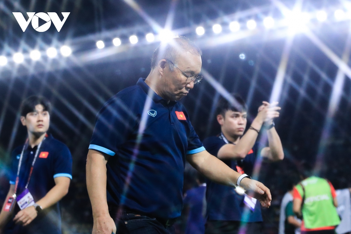 nhung khoanh khac trai nguoc tai le trao giai aff cup 2022 hinh anh 2