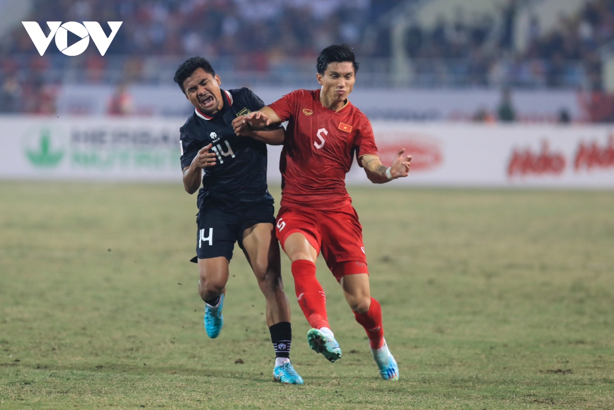  TRỰC TIẾP ĐT Việt Nam 1-0 ĐT Indonesia: Căng thẳng và quyết liệt - Ảnh 1.