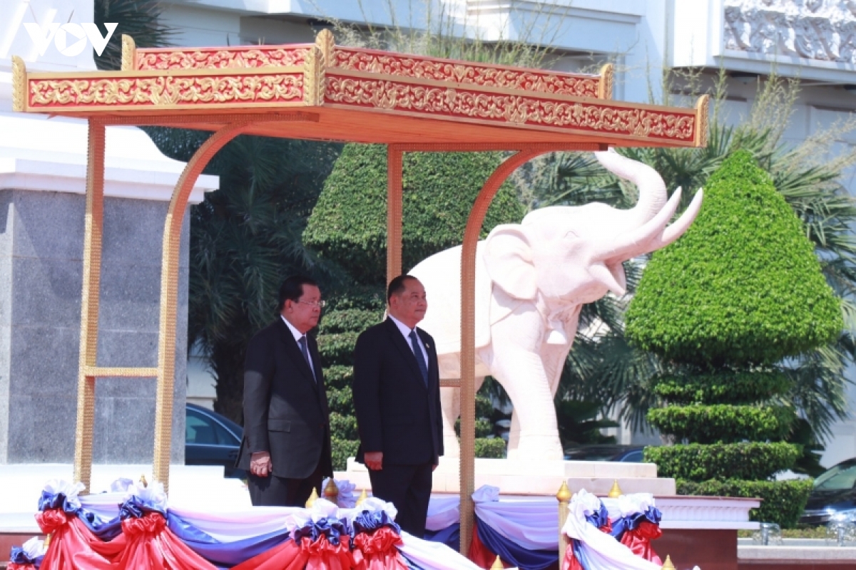 thu tuong lao va campuchia ky ket hiep dinh bien gioi giua hai nuoc hinh anh 1