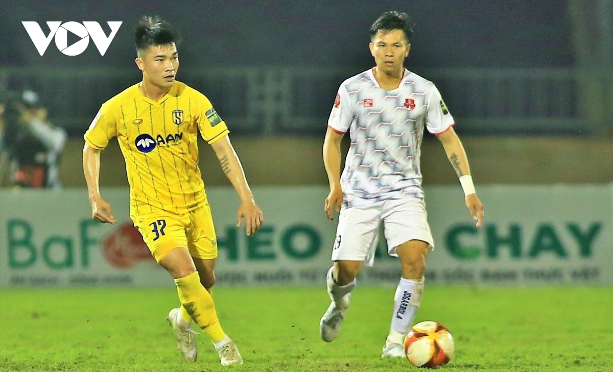 trọng hoàng bỏ lỡ cơ hội, slna bị hải phòng chia điểm hình ảnh 9 trong hoang bo lo co hoi, slna bi hai phong chia diem hinh anh 9