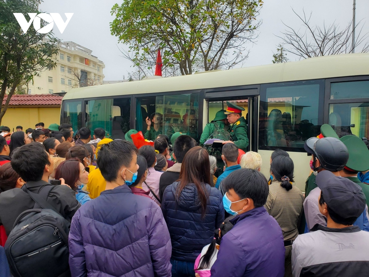 hon 1.000 tan binh quang binh len duong nhap ngu hinh anh 3