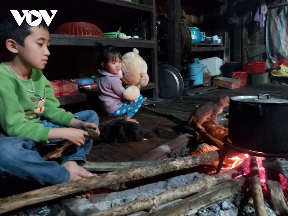 Tục thờ thần Bếp lửa của người Tày