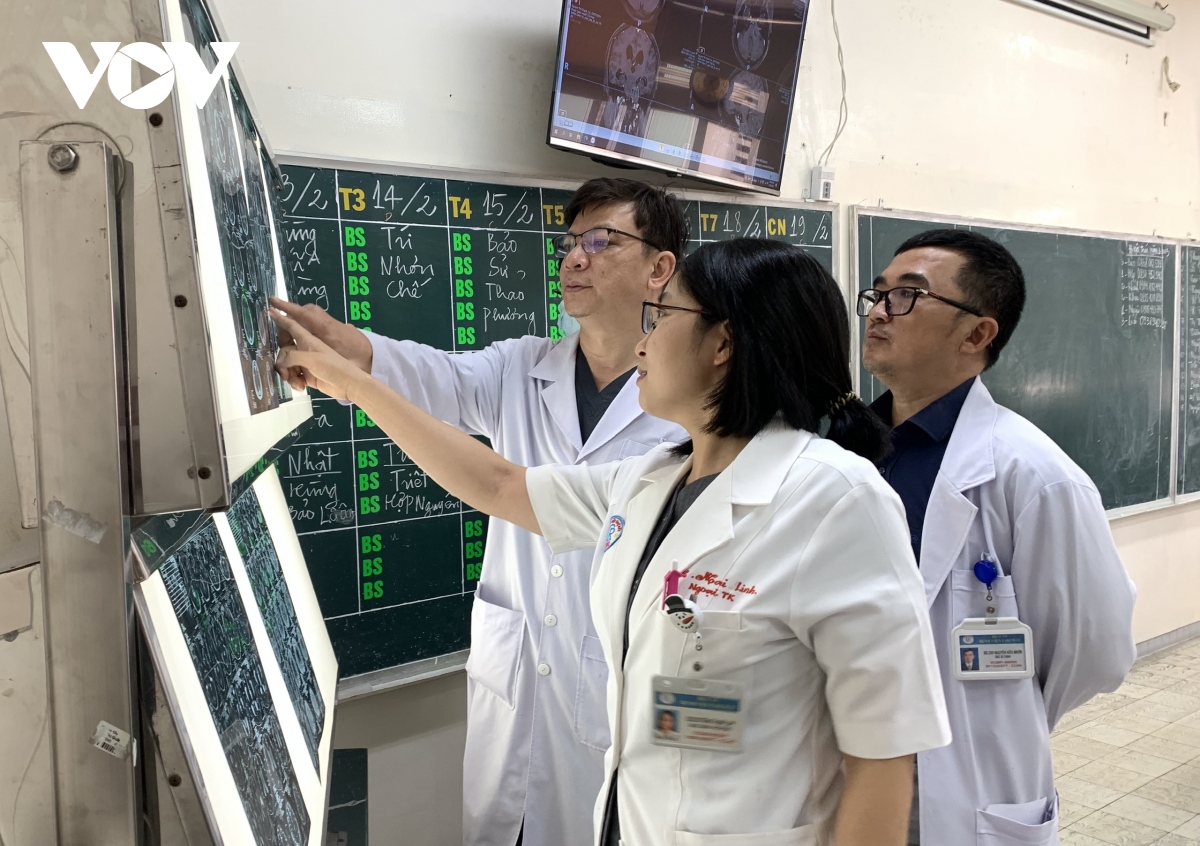 bong hong thep cua nganh phau thuat than kinh hinh anh 2