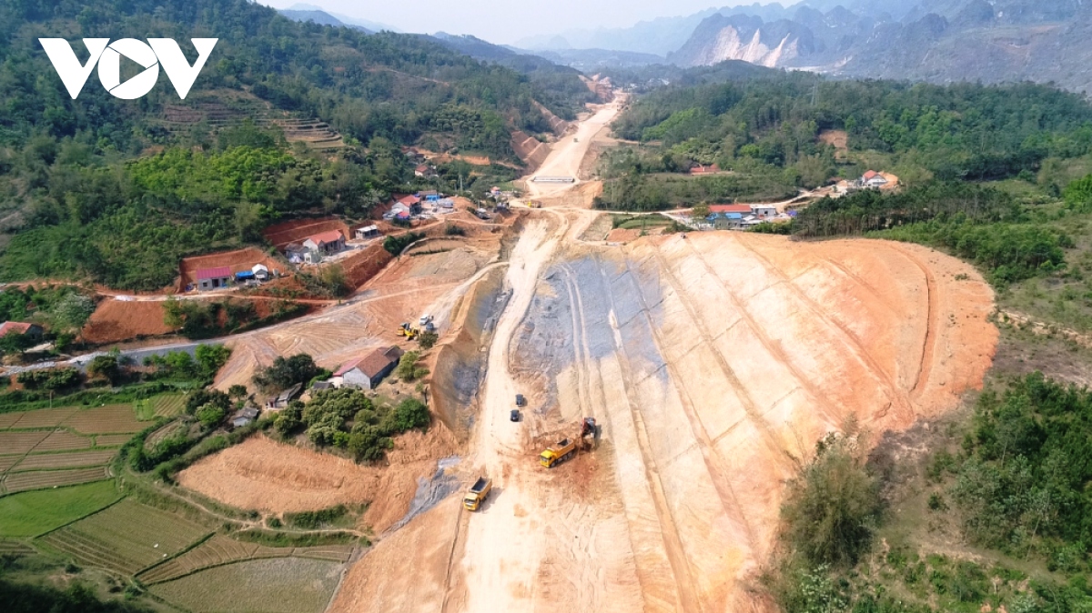 Lạng Sơn đẩy nhanh tiến độ các công trình hạ tầng giao thông trọng điểm