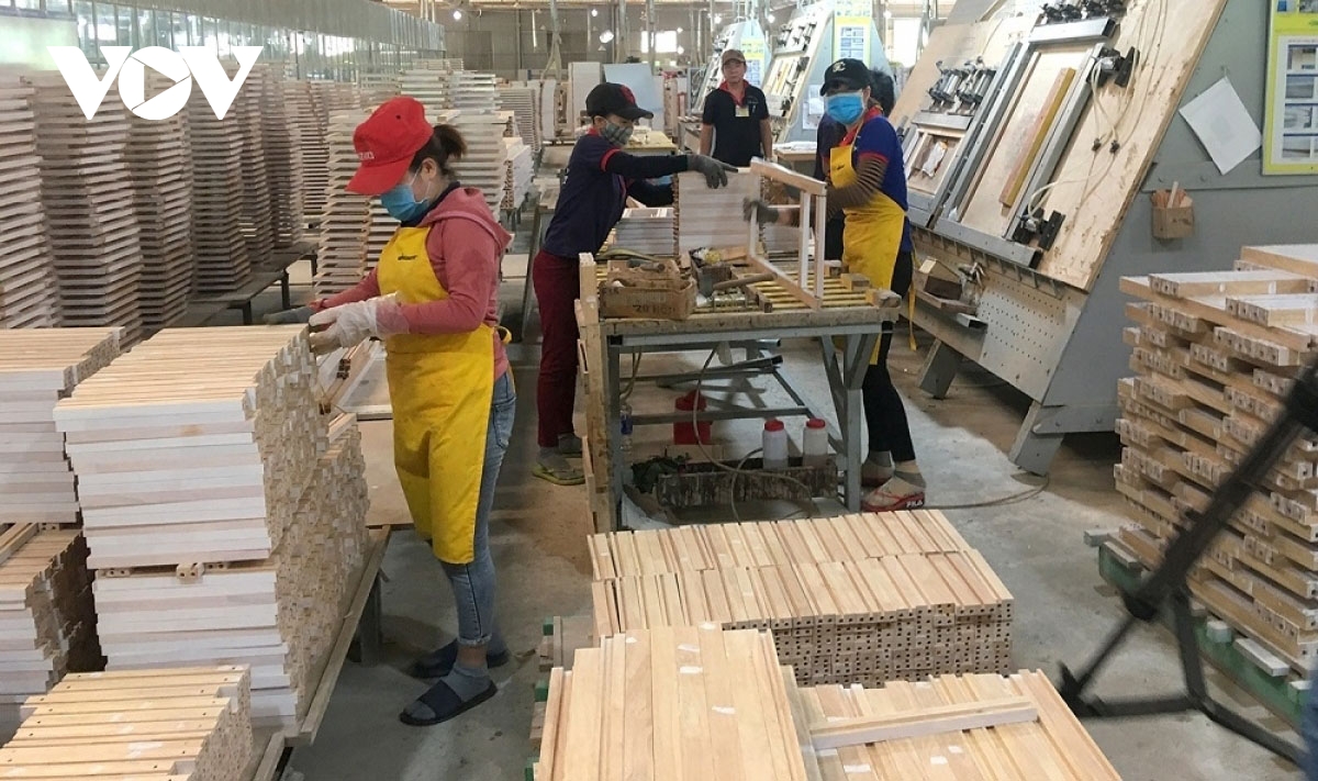 Vietnam leads Southeast Asia in exporting furniture to Australia