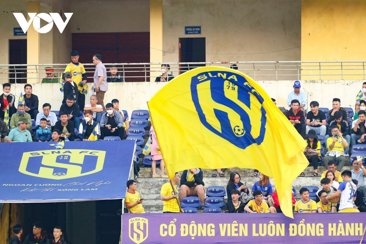 trọng hoàng bỏ lỡ cơ hội, slna bị hải phòng chia điểm hình ảnh 1 trong hoang bo lo co hoi, slna bi hai phong chia diem hinh anh 1