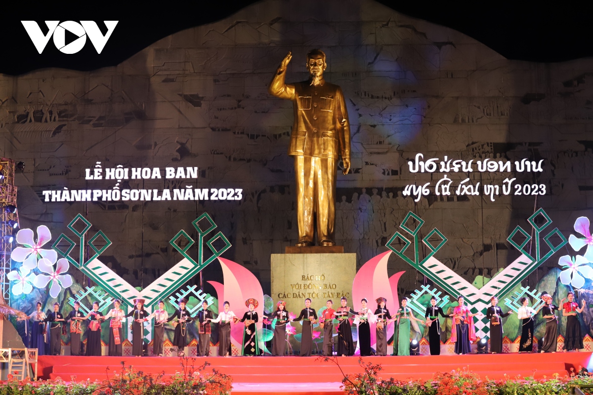 nét đẹp trang phục truyền thống của phụ nữ thái sơn la hình ảnh 1 net dep trang phuc truyen thong cua phu nu thai son la hinh anh 1