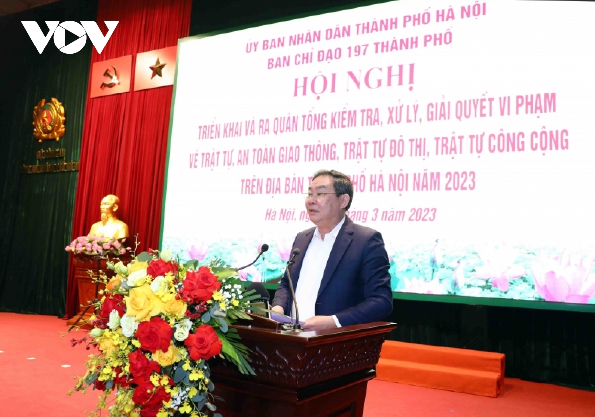 ha noi ra quan tong kiem tra xu ly vi pham trat tu giao thong, trat tu do thi hinh anh 1