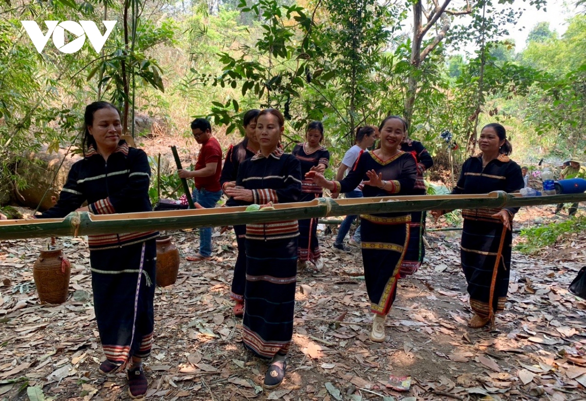 Lời hứa bảo vệ rừng trong nghi lễ truyền thống của người Jrai
