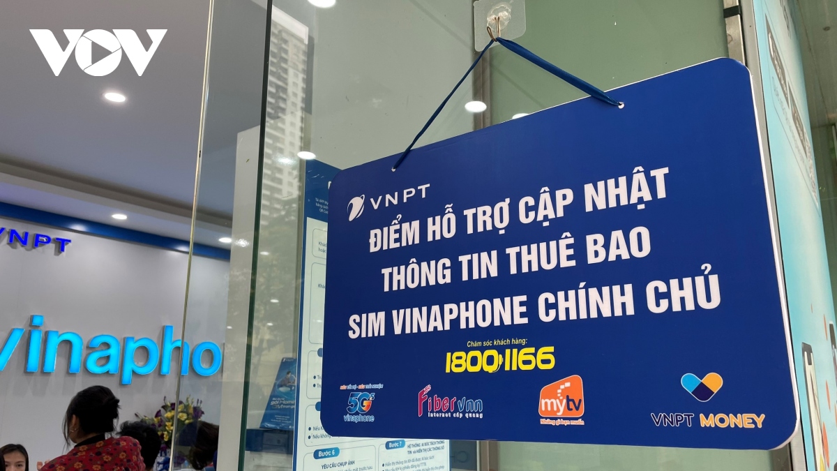 vinaphone bat dau khoa thue bao chua chuan hoa thong tin hinh anh 1