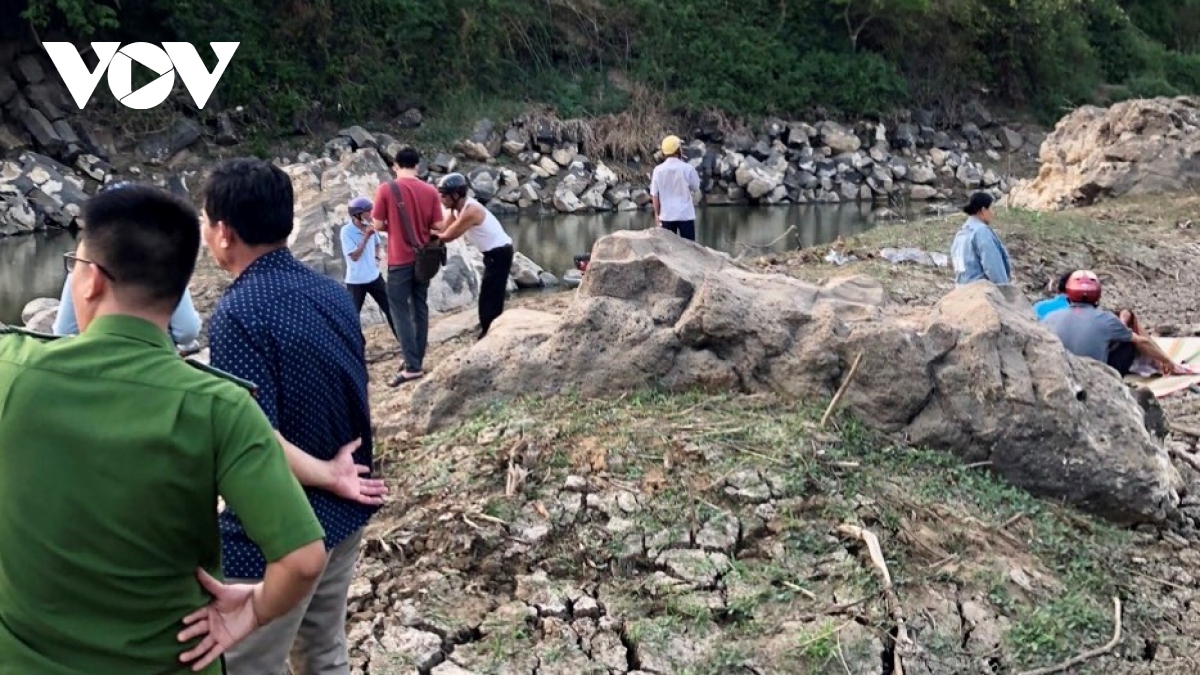 nhieu vu duoi nuoc tai ho, mo da o ba ria - vung tau hinh anh 1