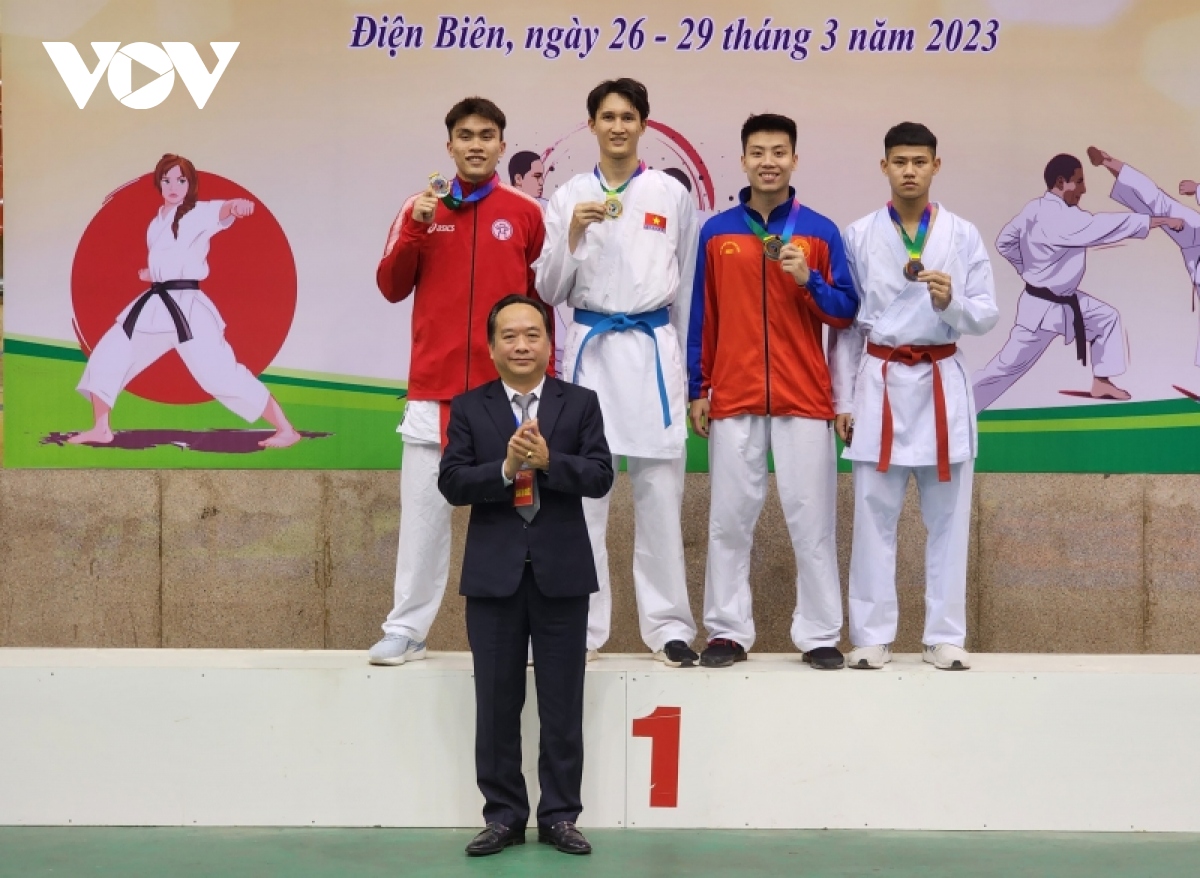 hon 250 van dong vien tham gia giai vo dich karate mien bac lan thu iii hinh anh 2