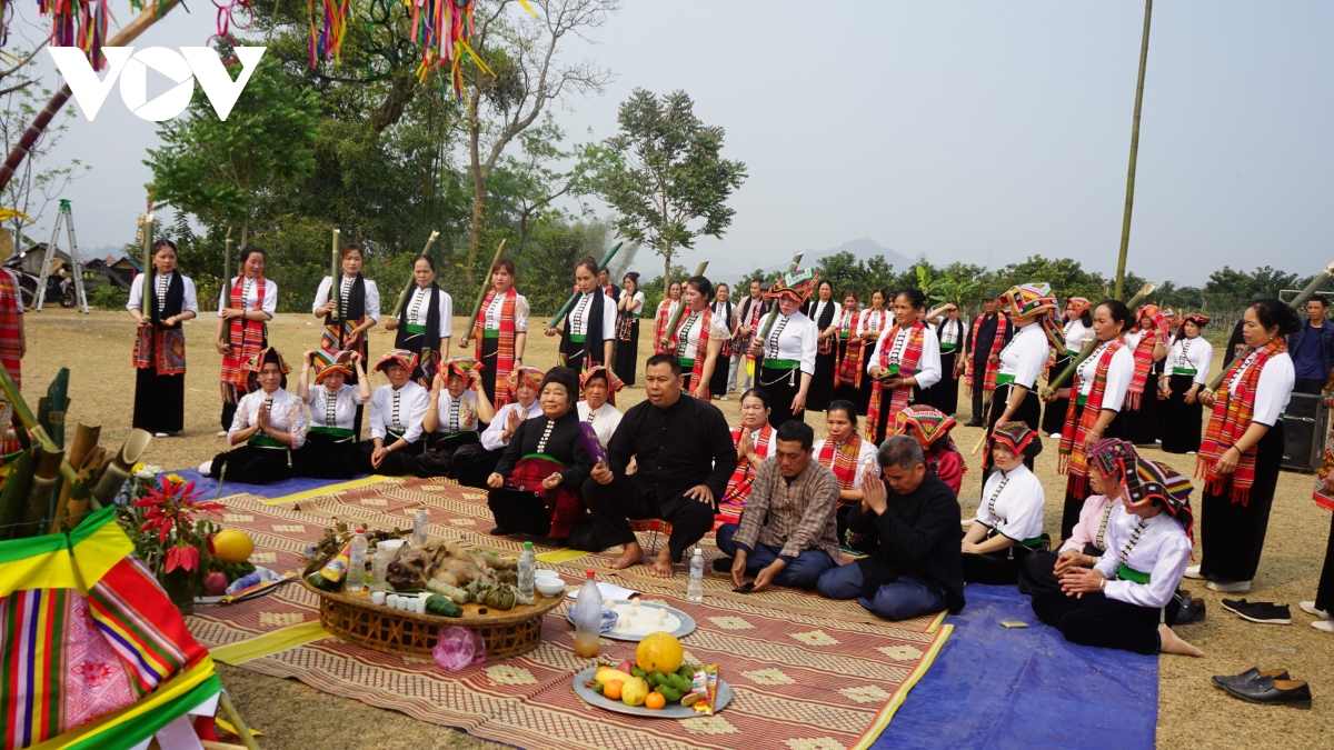 Độc đáo lễ hội cầu mưa của người thái trắng sơn la hình ảnh 3 Doc dao le hoi cau mua cua nguoi thai trang son la hinh anh 3