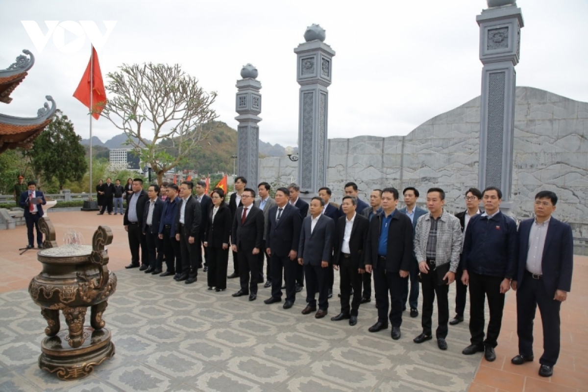 nang cao hieu qua viec mua va doc bao, tap chi cua Dang hinh anh 3