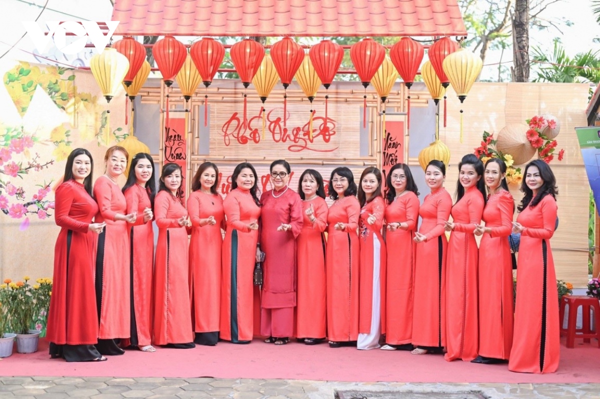 tham di tich lich su - van hoa qua cuoc thi duyen dang Ao dai hinh anh 5