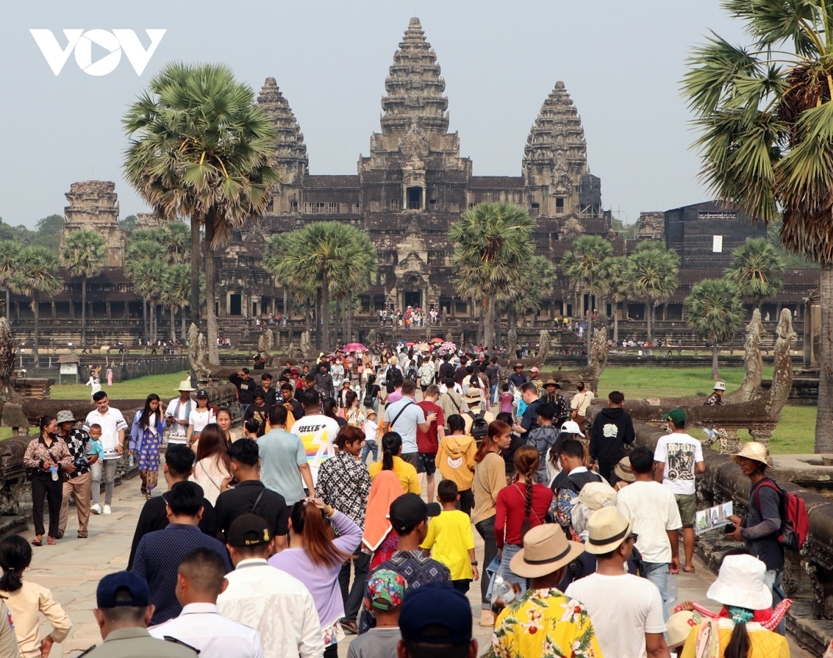 Hình ảnh đoàn du lịch Campuchia khởi hành mùng 4 Tết 2020