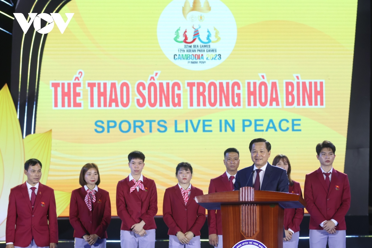 Doan the thao viet nam xuat quan tham du sea games 32 hinh anh 2